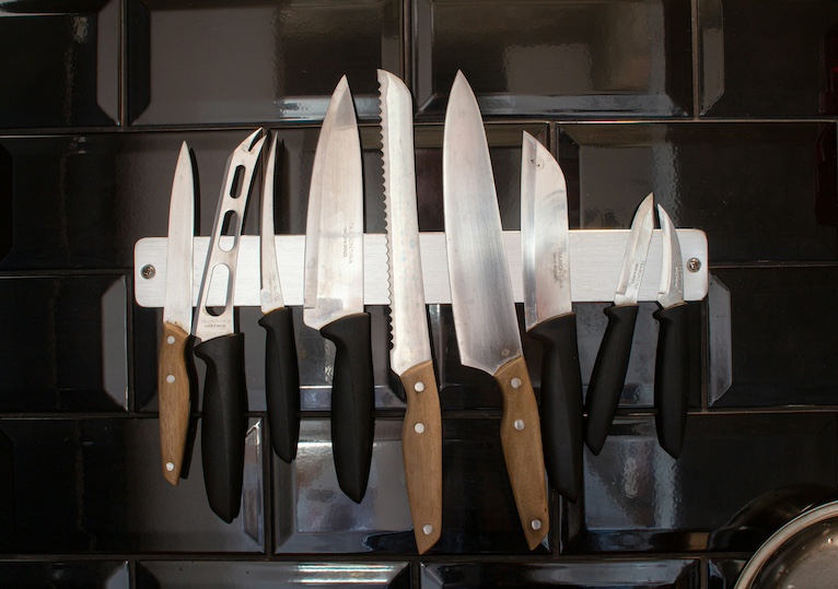 Your kitchen interior design is not omplete without easily accesible knives.